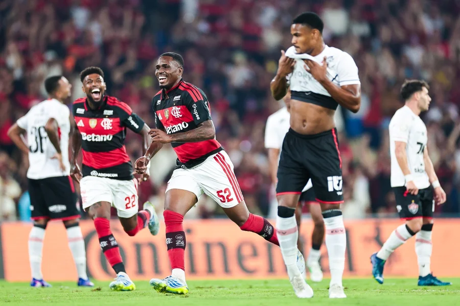 Fla vence o Vitória e sai na frente na Copa do Brasil - Eu, Rio!