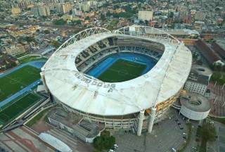 Trânsito muda ao redor do Estádio Nilton Santos para jogo do Campeonato Brasileiro