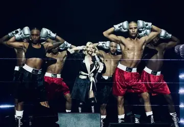 O poder da vulnerabilidade: “The Celebration Tour” de Madonna no Kia Forum