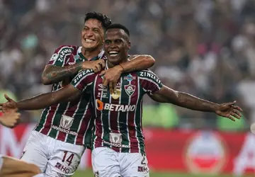 Fluminense enfrenta Bahia na Fonte Nova em busca da primeira vitória 