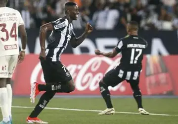 Botafogo faz o dever de casa e vence Universitário do Peru no Nilton Santos 