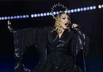 Madonna leva 1,6 milhão de pessoas para festa de 40 anos de carreira em Copacabana 