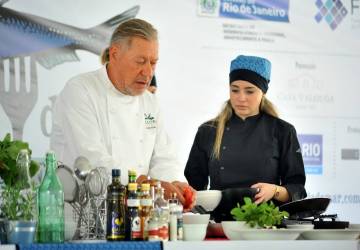 Chef Flávia Quaresma apresenta Festival Gastronomia do Mar