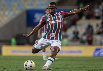 Fluminense enfrenta Diniz nesta quinta no Maracanã