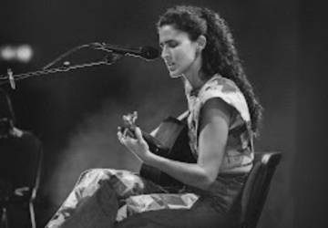 Artista portuguesa Maro faz show no Parque do Flamengo 