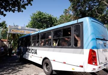 Justiça do Rio decide hoje se vinte torcedores do Peñarol envolvidos em tumultos seguirão presos