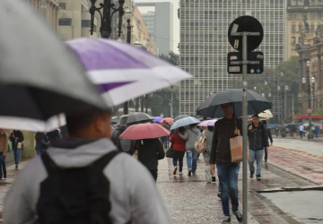 Domingo de Enem tem previsão de chuva em várias partes do país