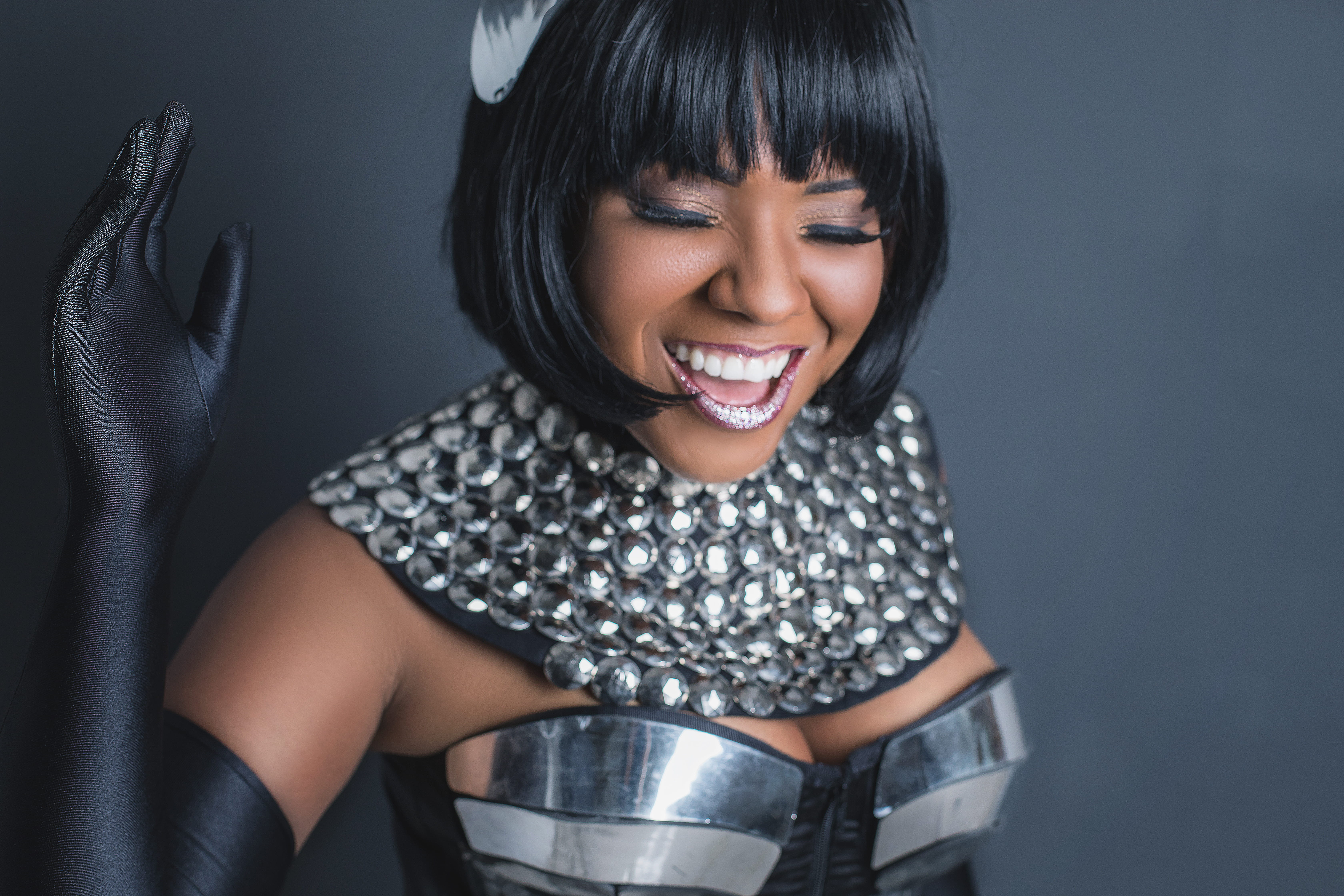 Thalita Pertuzatti apresenta "Whitney Forever" no Teatro Rival 