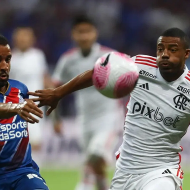 Flamengo joga bem e vence o Bahia na Arena Fonte Nova 