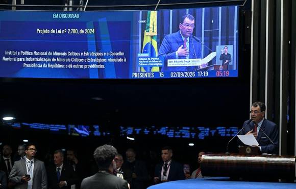 Senado aprova lei para explora&ccedil;&atilde;o de terras raras